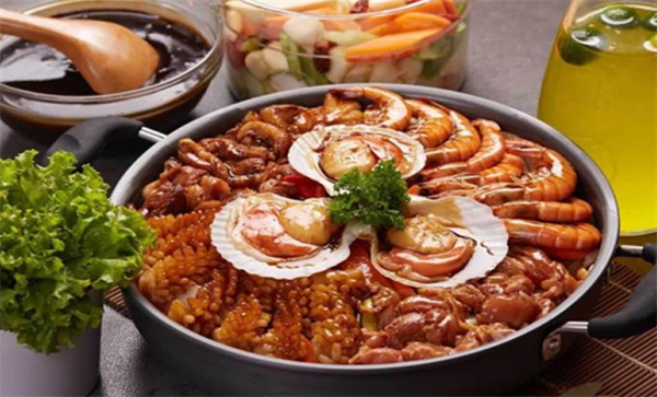 香姥姥焖锅加盟