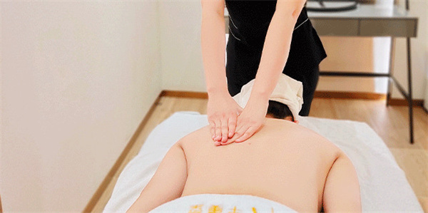 周韩美容spa店加盟