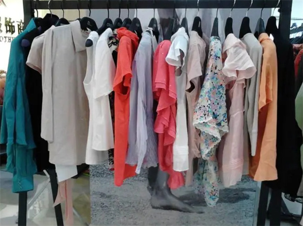 米娅比利女装加盟