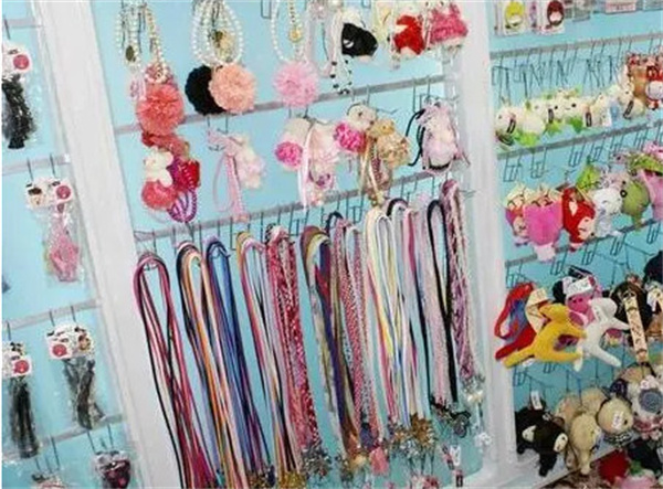 七色花饰品店