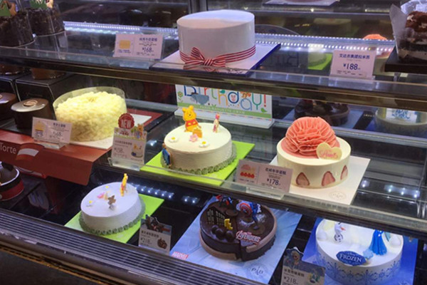 巴黎贝甜蛋糕店加盟