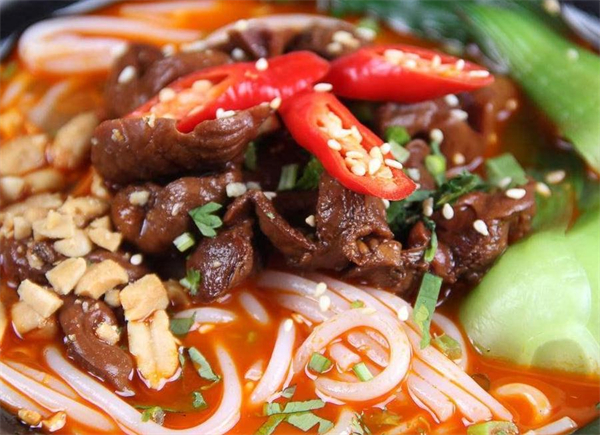 巧夫人云南过桥米线加盟