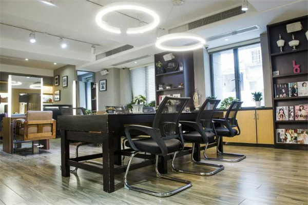 纤手人生美发学院