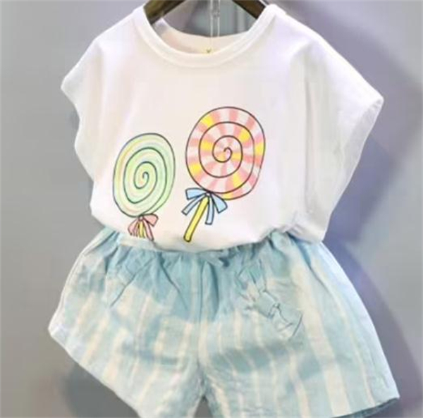 棒棒糖童装店加盟