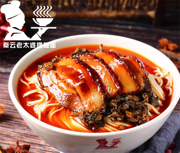 重庆老太婆摊摊面加盟