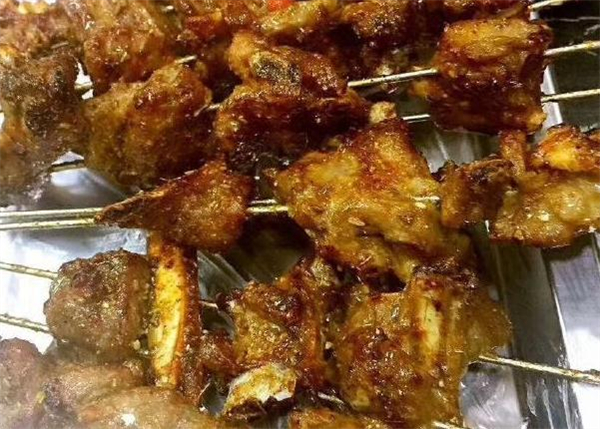 大嘴巴烧烤加盟