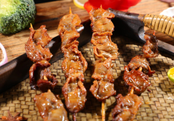 张成荣电烤鸡架加盟