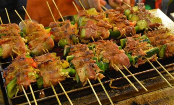 大嘴巴烧烤加盟