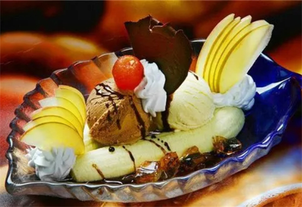 冰岛之恋鲜果奶茶加盟