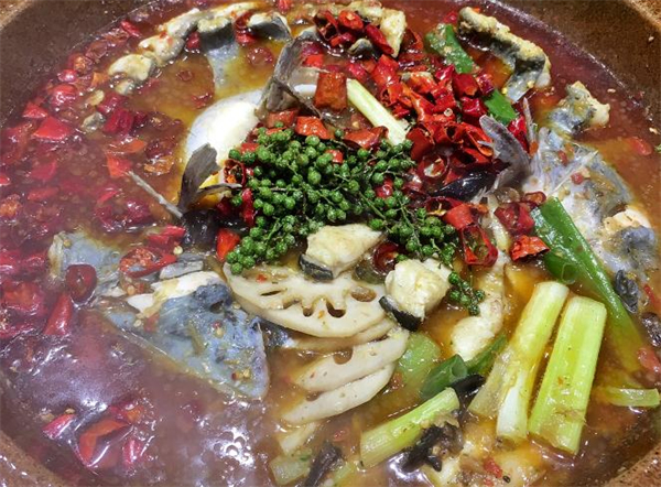 妙厨老爹泉水蒸气石锅鱼加盟