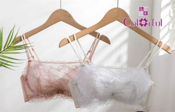 多姿多彩内衣加盟