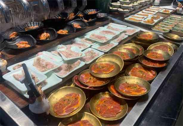東盛碳烤自助料理加盟费
