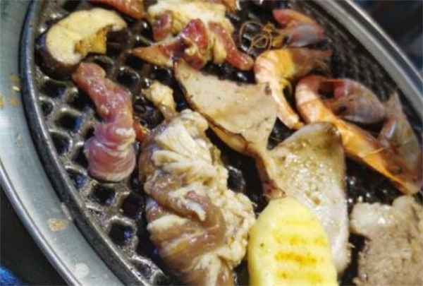 東盛碳烤自助料理加盟费