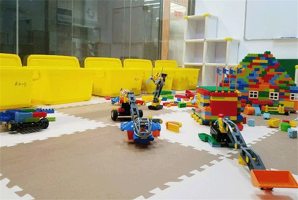 乐博趣机器人教育