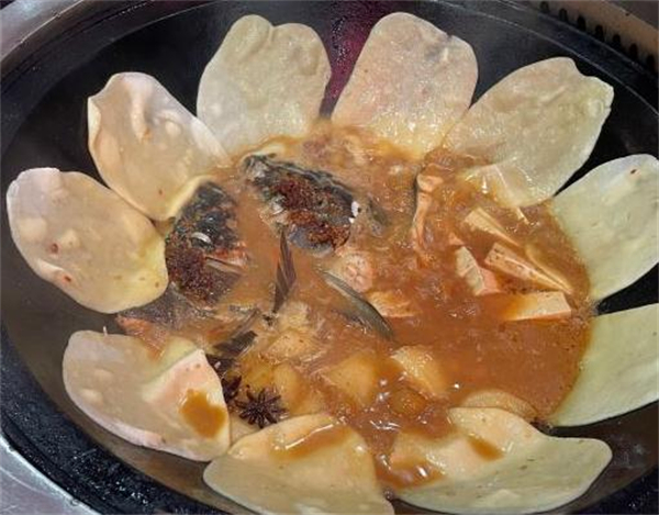 鱼咬羊龙虾馆地锅鸡加盟费