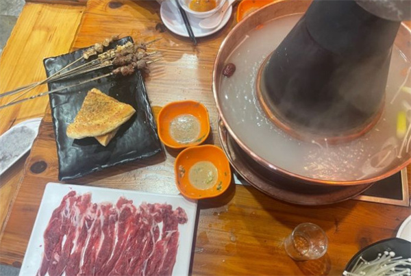 颜姐老北京涮羊肉羊蝎子烧烤加盟