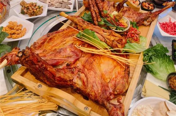 313羊庄·铁锅烀羊肉加盟