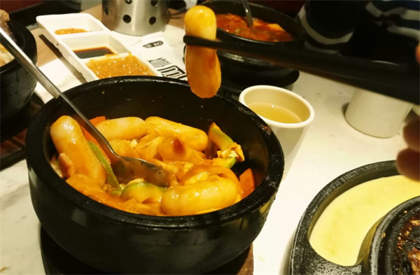 韩宫宴炭火烤肉店加盟