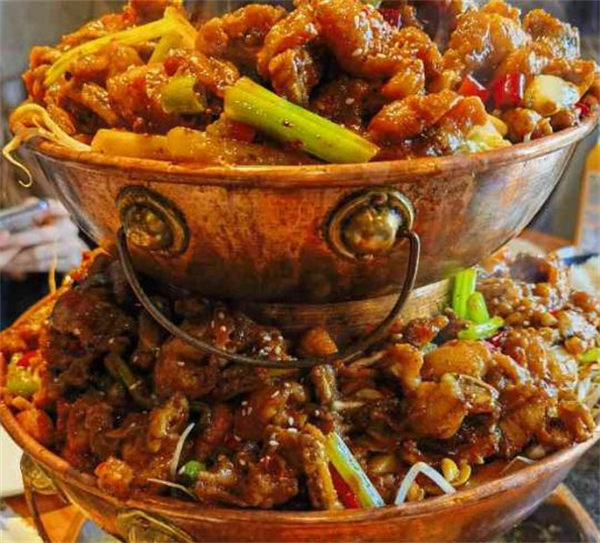 老城西炭火蛙锅