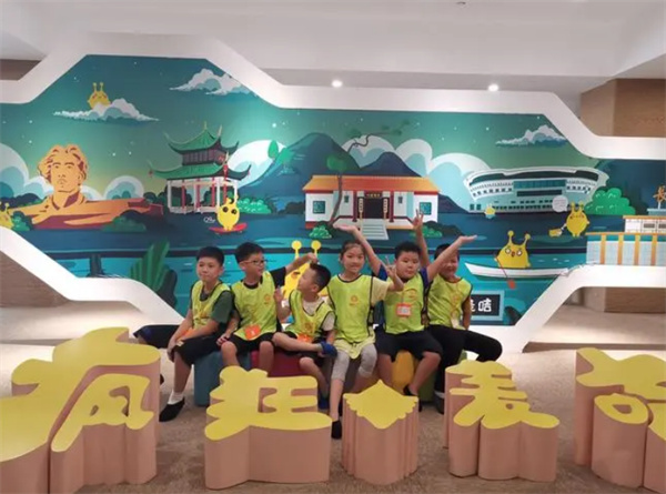 疯狂的麦咭主题乐园加盟