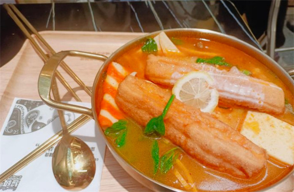 超级泰泰式麻辣烫加盟