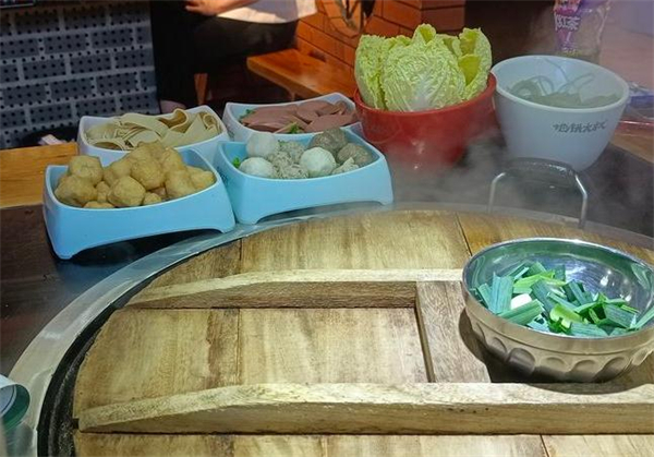 加盟地锅大叔地锅鸡需要多少钱？地锅大叔地锅鸡加盟好吗？