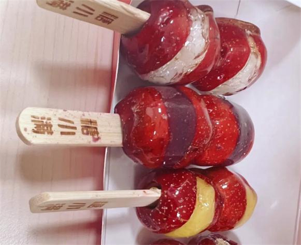 糖小满冰糖葫芦