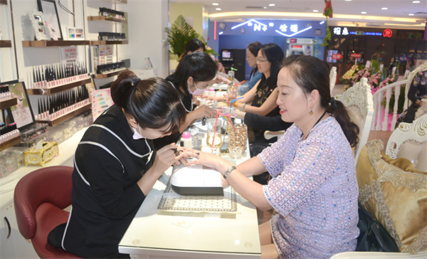 美甲美睫连锁加盟