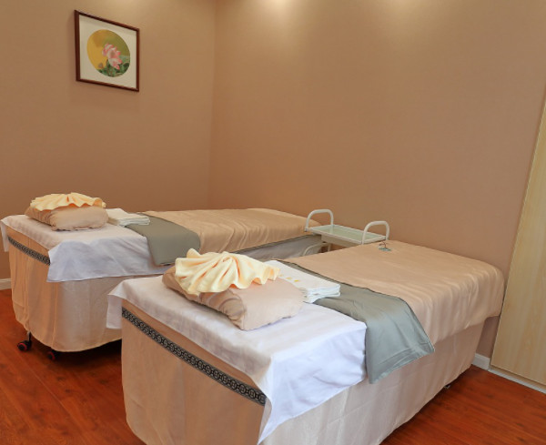 专业美容院加盟费用