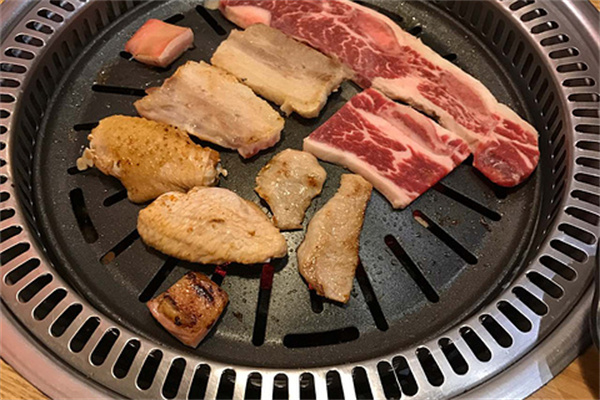 贺野自助炭火烤肉加盟费