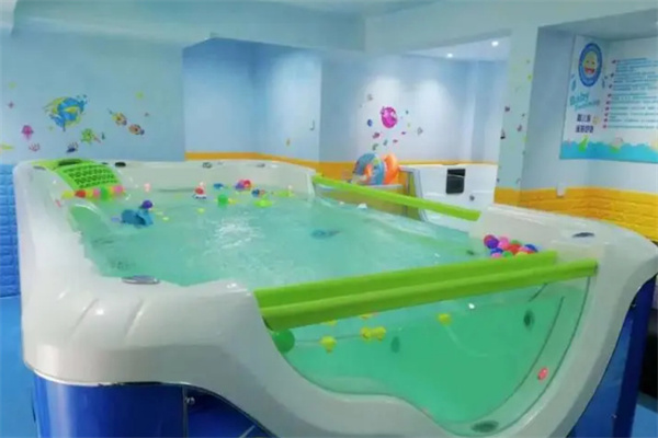 伊亲宝宝游泳馆加盟