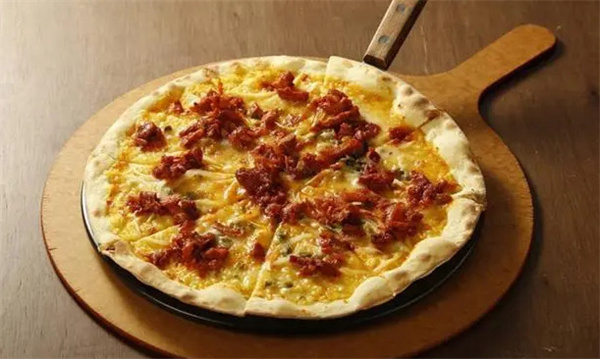 丝丝物语披萨加盟