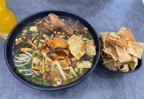 石头记柳州螺蛳粉