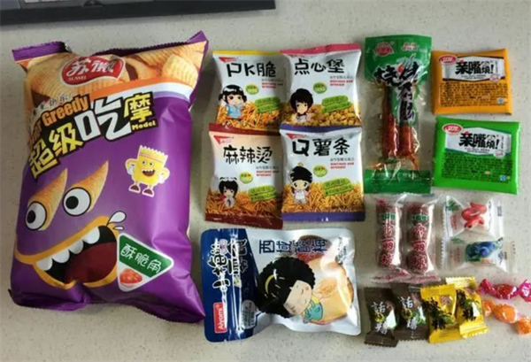 大嘴巴零食加盟