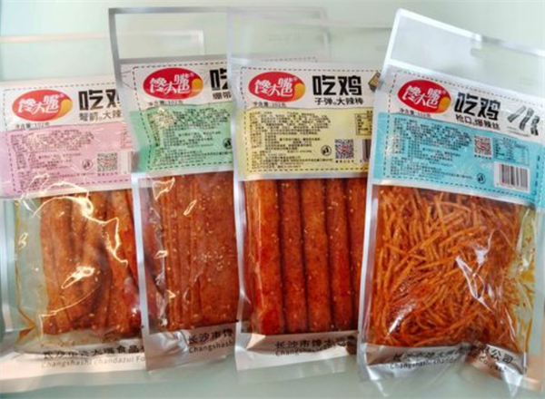 大嘴巴零食加盟