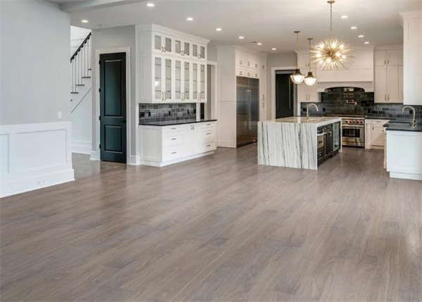 森林之星地板加盟