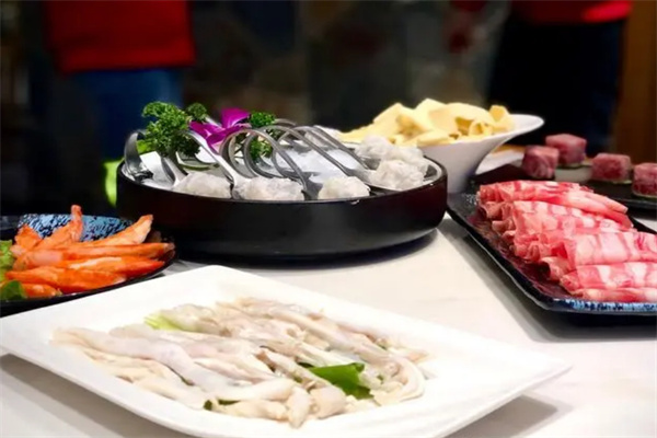 泰小古烤肉火锅加盟费