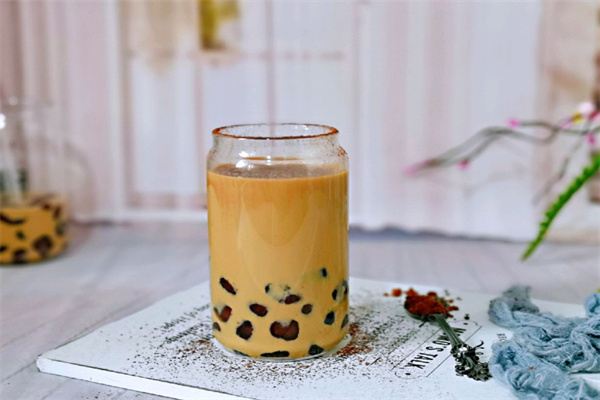 茶青云泰式奶茶加盟