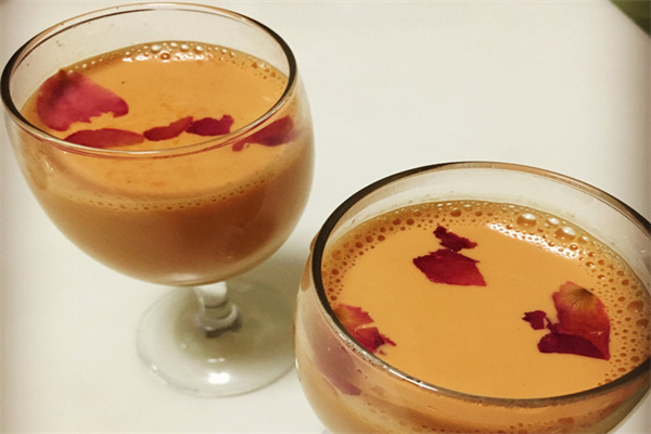 茶青云泰式奶茶加盟