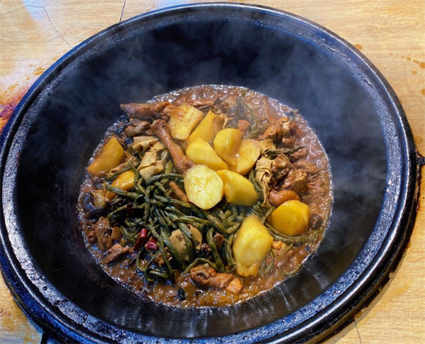 铁锅年代地锅鸡