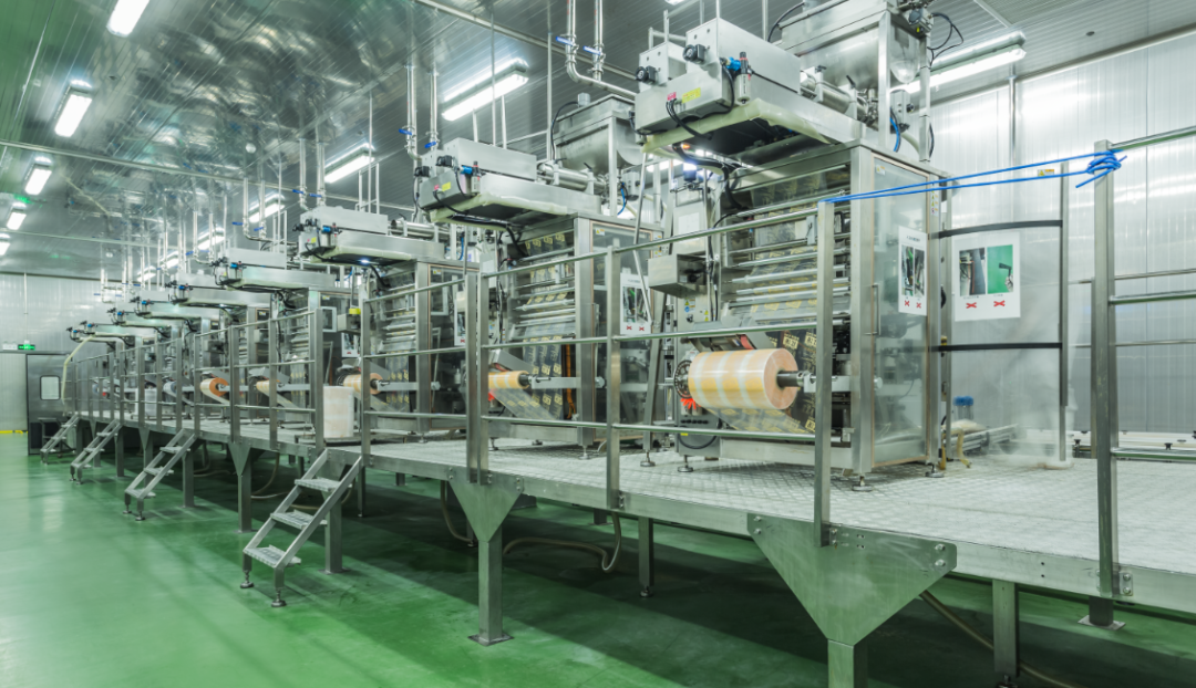 紫燕百味鸡加盟怎么样?紫燕食品荣获“中国最具价值餐饮品牌TOP25”