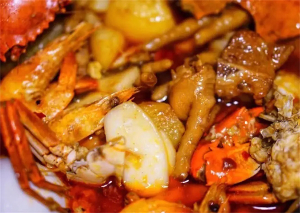 蟹八方肉蟹煲鸡爪煲加盟