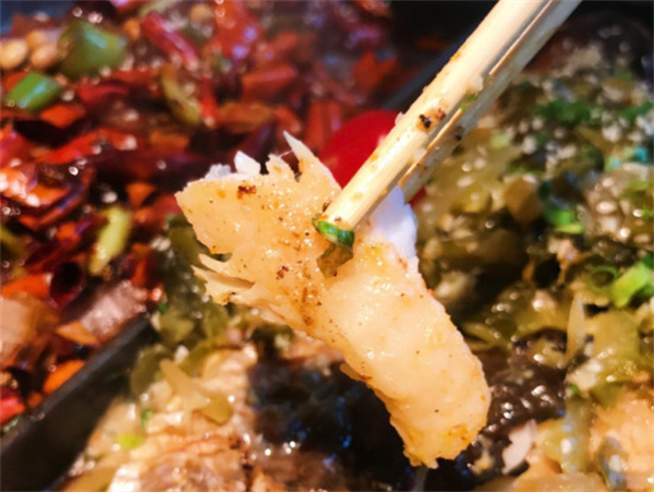 一口烤鱼,一份真情——鱼你告白脆皮烤鱼的魅力所在