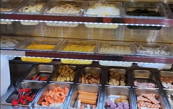 喜辣猫干汁大碗麻辣烫