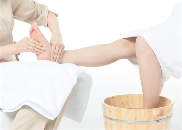 百姓居足疗馆加盟