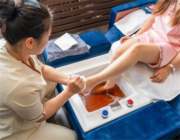 百姓居足疗馆加盟