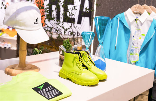 欧抱抱童装加盟