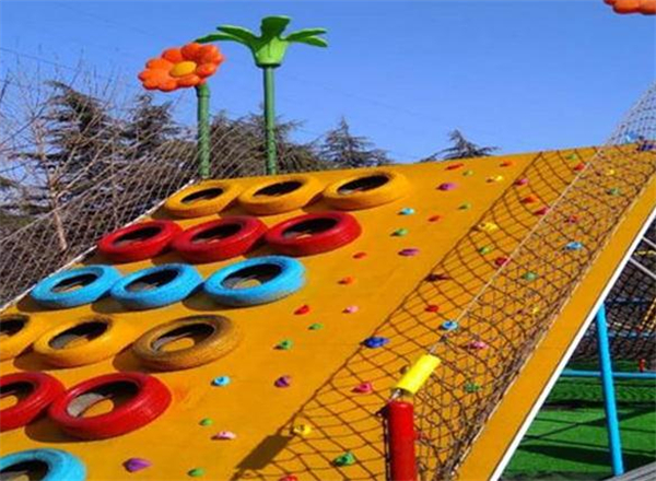 儿童拓展训练营