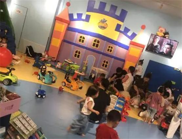 迪乐尼儿童乐园加盟