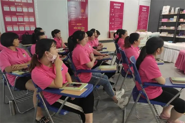 家太太家政公司加盟